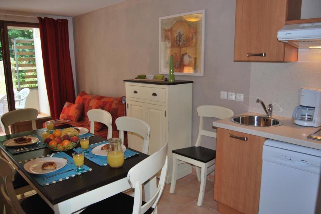 Lagrange Grand Bleu Vacances - Residence La Closerie 바르작 객실 사진